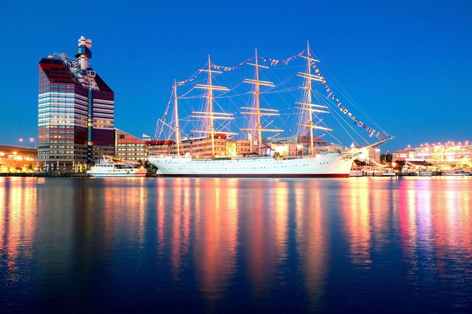 Botel Barken Viking 3*